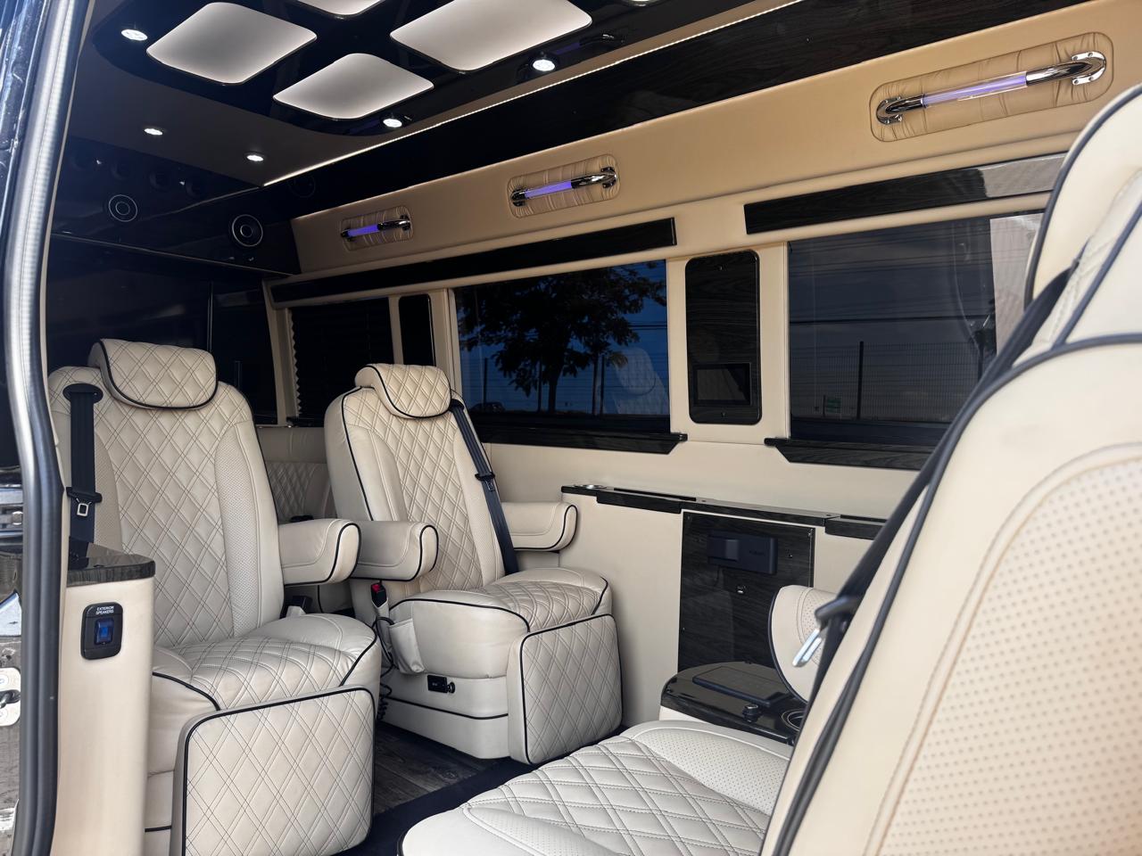 Jaco360 Luxury Transportation