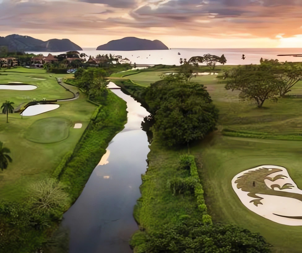 Sunset at La Iguiana Golf course - Costa Rica Golf Resort Vacations